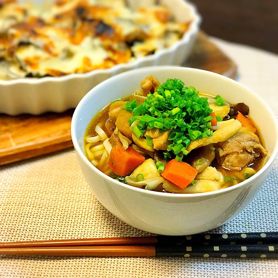 Snapdishの料理写真:チキンカレーうどんと舞茸のマヨ焼き|恭子さん