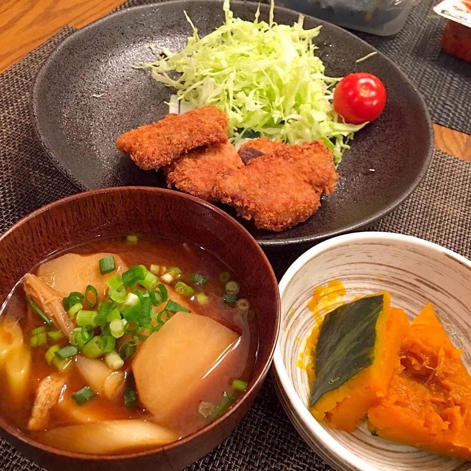 ヒレのフライ 里芋のお味噌汁 かぼちゃの煮物|あやみっきーさん