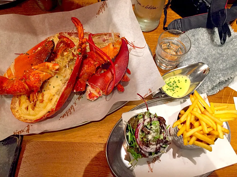 Snapdishの料理写真:Catch of the day @ burger & lobster|sfさん