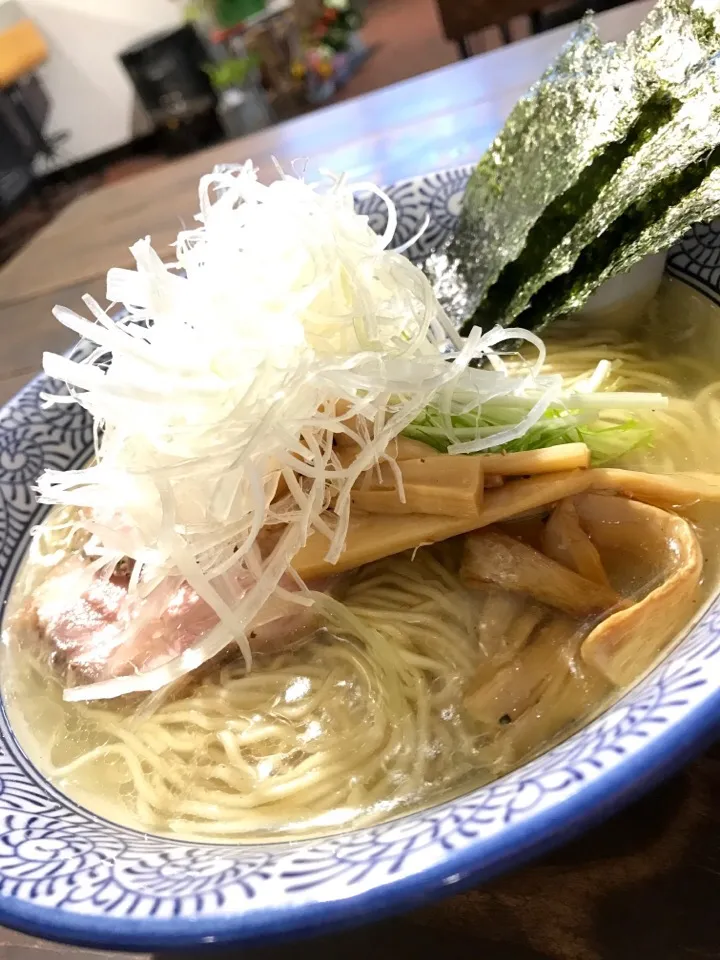 ✨鶏だし塩特製ラーメン✨|中さんさん