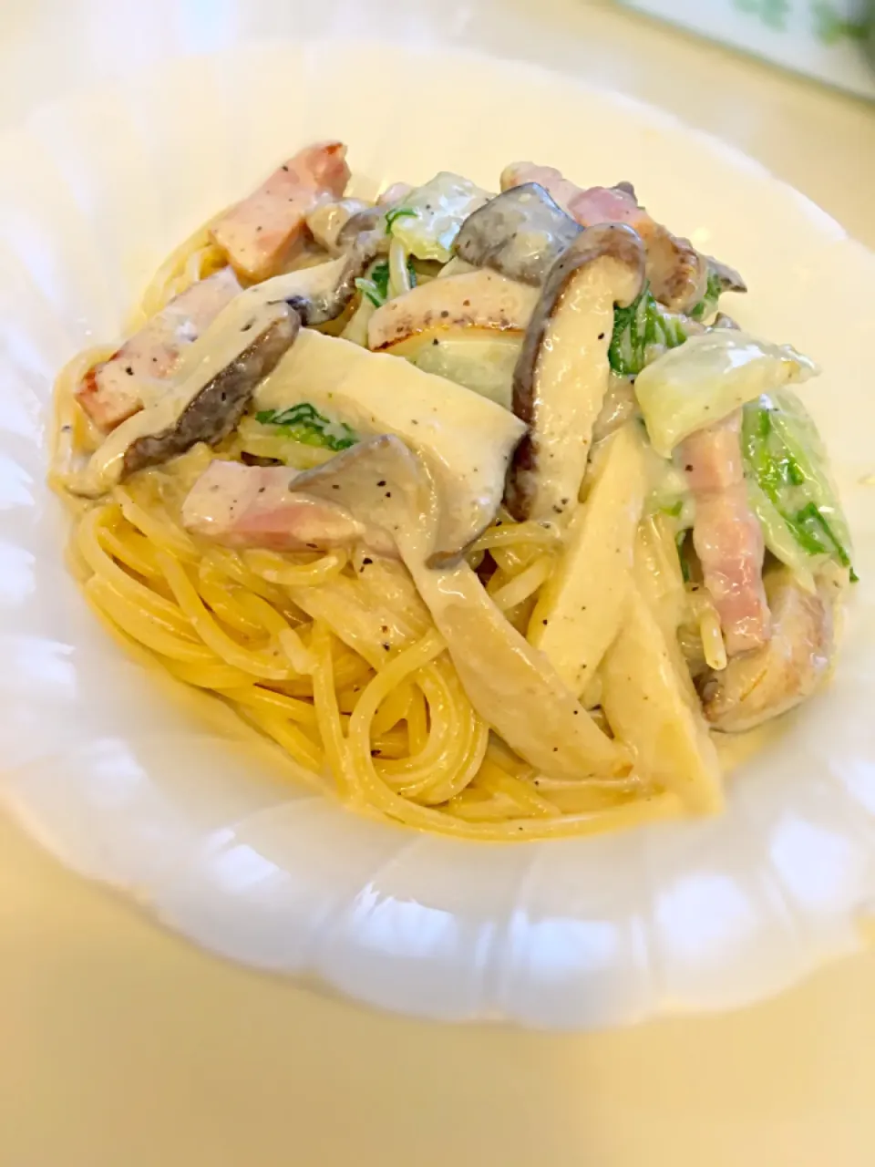 白菜ときのことベーコンのクリームパスタ|なみさん