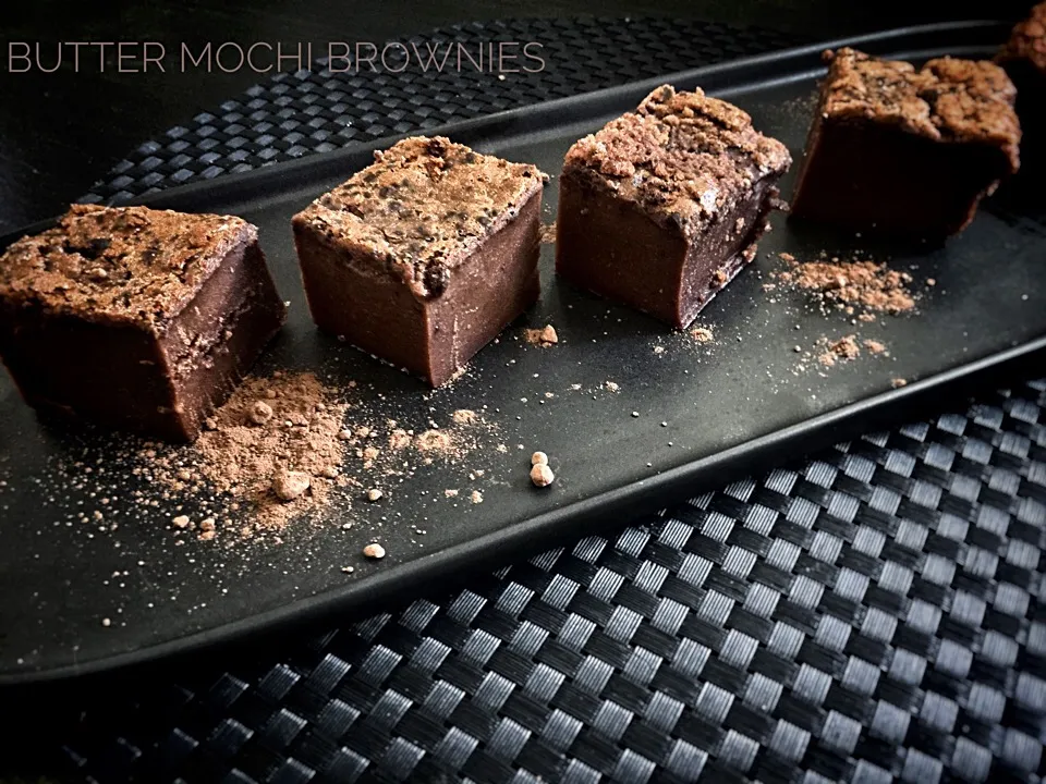 Butter Mochi Brownies #brownies #chocolate #mochi #buttermochi #dessert #desserts #dessertlover #dessertporn|Amby Cakesさん