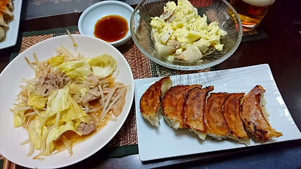 Snapdishの料理写真:白菜ライタ&キャベツともやしと豚肉のバタポン|まぐろさん