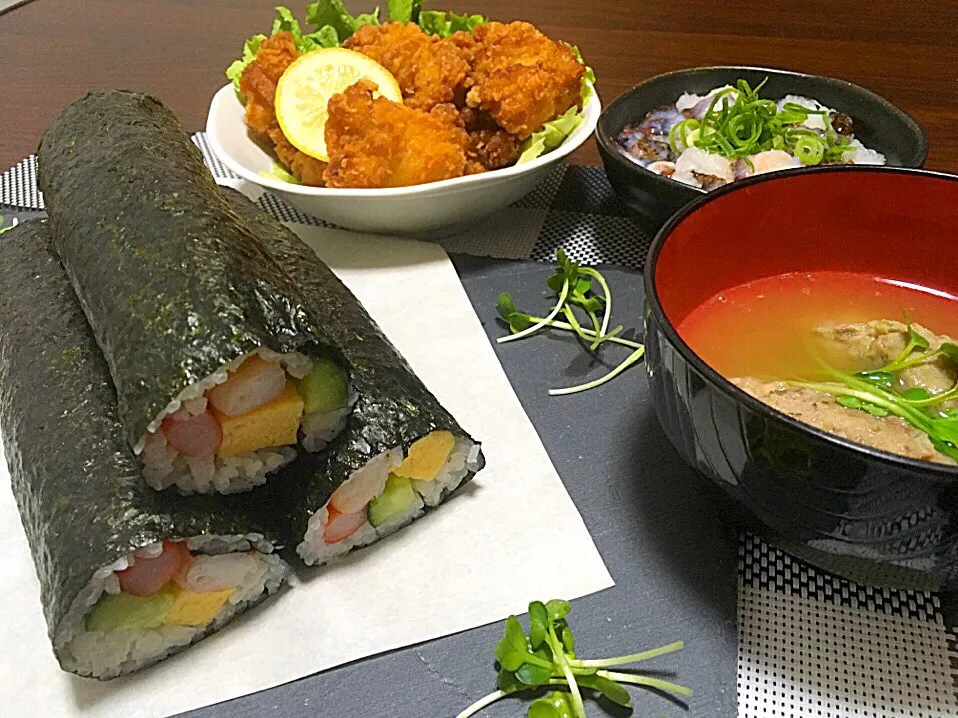 巻き寿司 イワシのつみれ汁 ナマコ酢 唐揚げ|みっきーさん