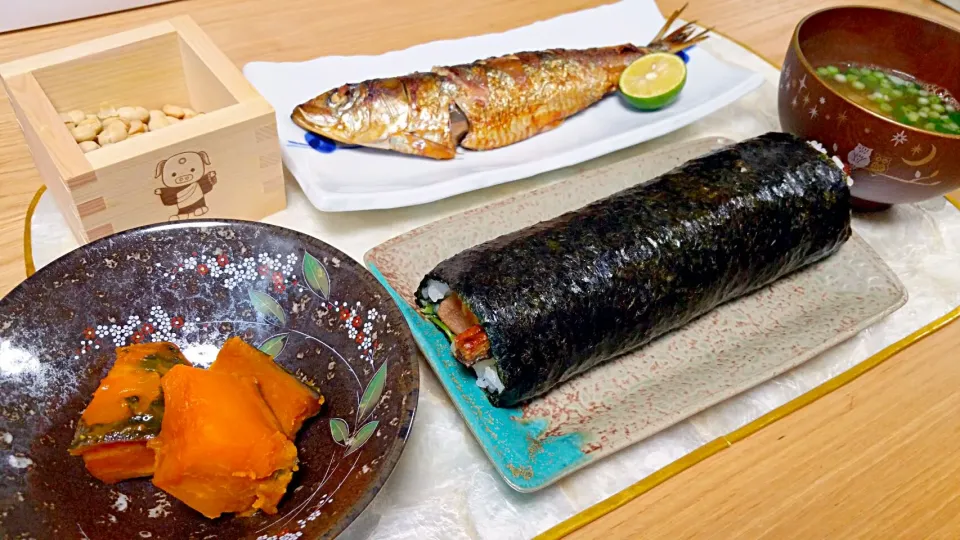 お家節分👹恵方巻、いわし炙り焼き、かぼちゃのバター&醤油煮、海老の味噌汁　 #welcome of spring event #Japanese cuisine|nene_rozieさん