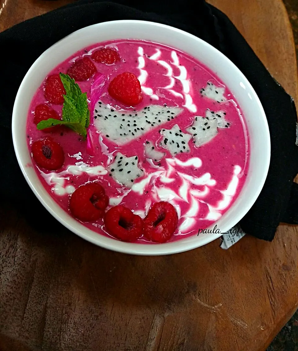 beet Smoothie bowl|paulaさん