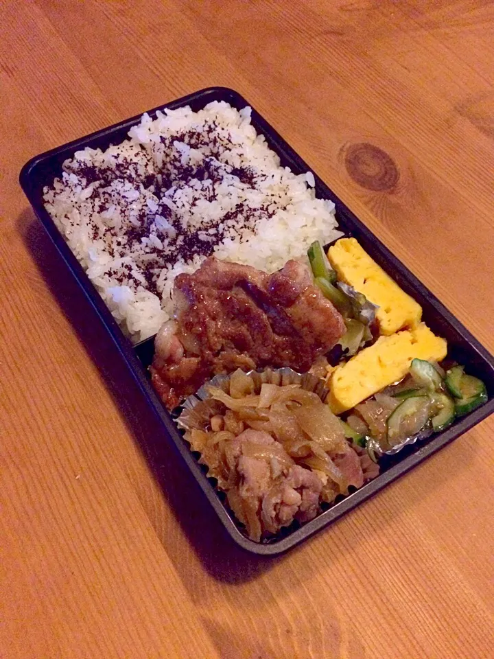 Snapdishの料理写真:ステーキ風弁当🍱|meyou..さん