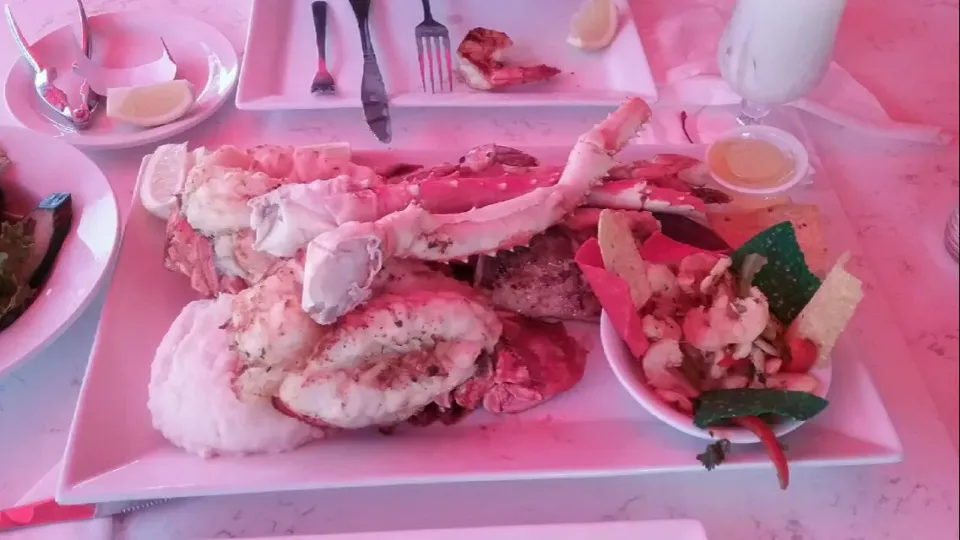 Crab with butter sauce here in South Beach Miami
Yummy|Frank Ortizさん