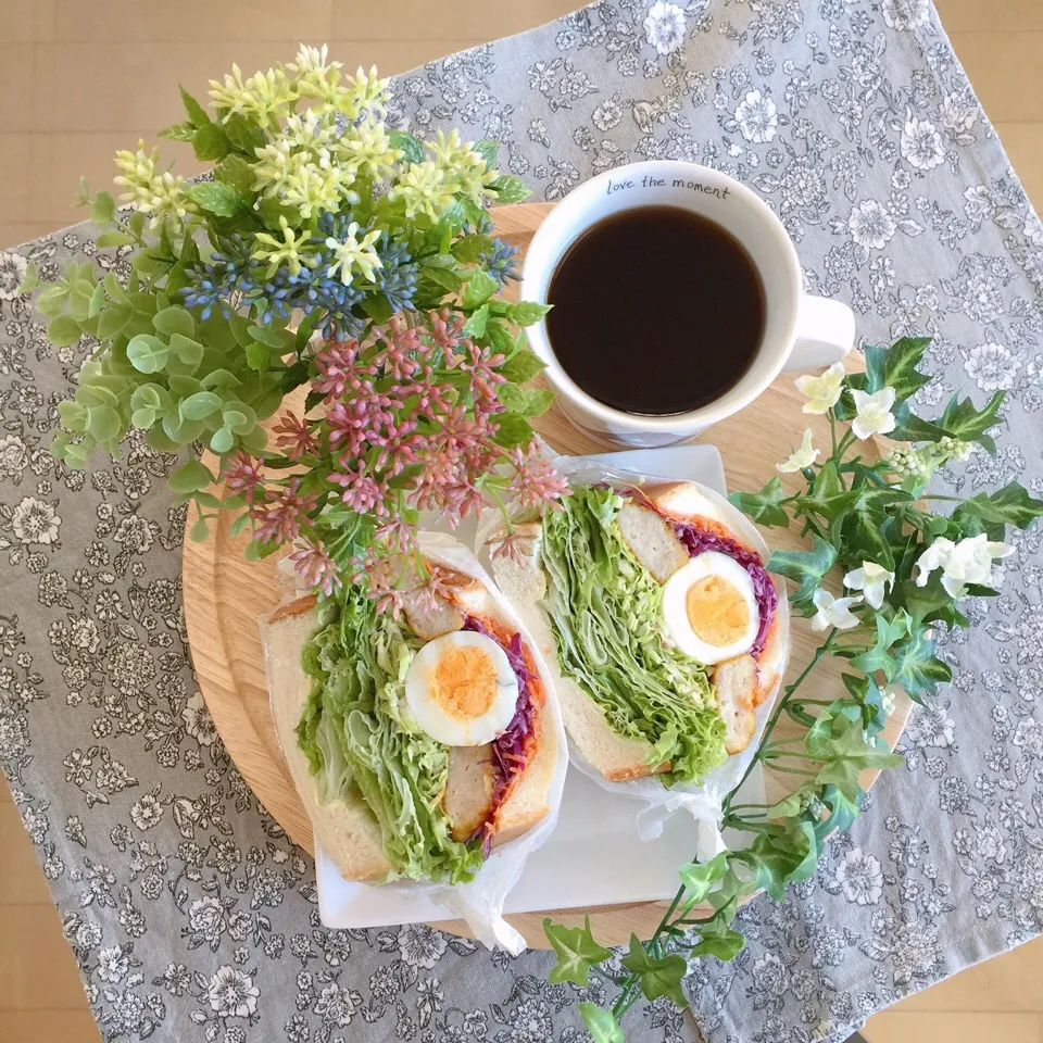 2/4❤︎タンドリーチキンナゲット&半熟たまご、お野菜たっぷりamoサンド❤︎|Makinsさん