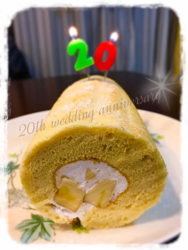 Rizmuさんの料理 シフォンロールケーキ✨結婚20周年記念に㊗️|はやちんさん