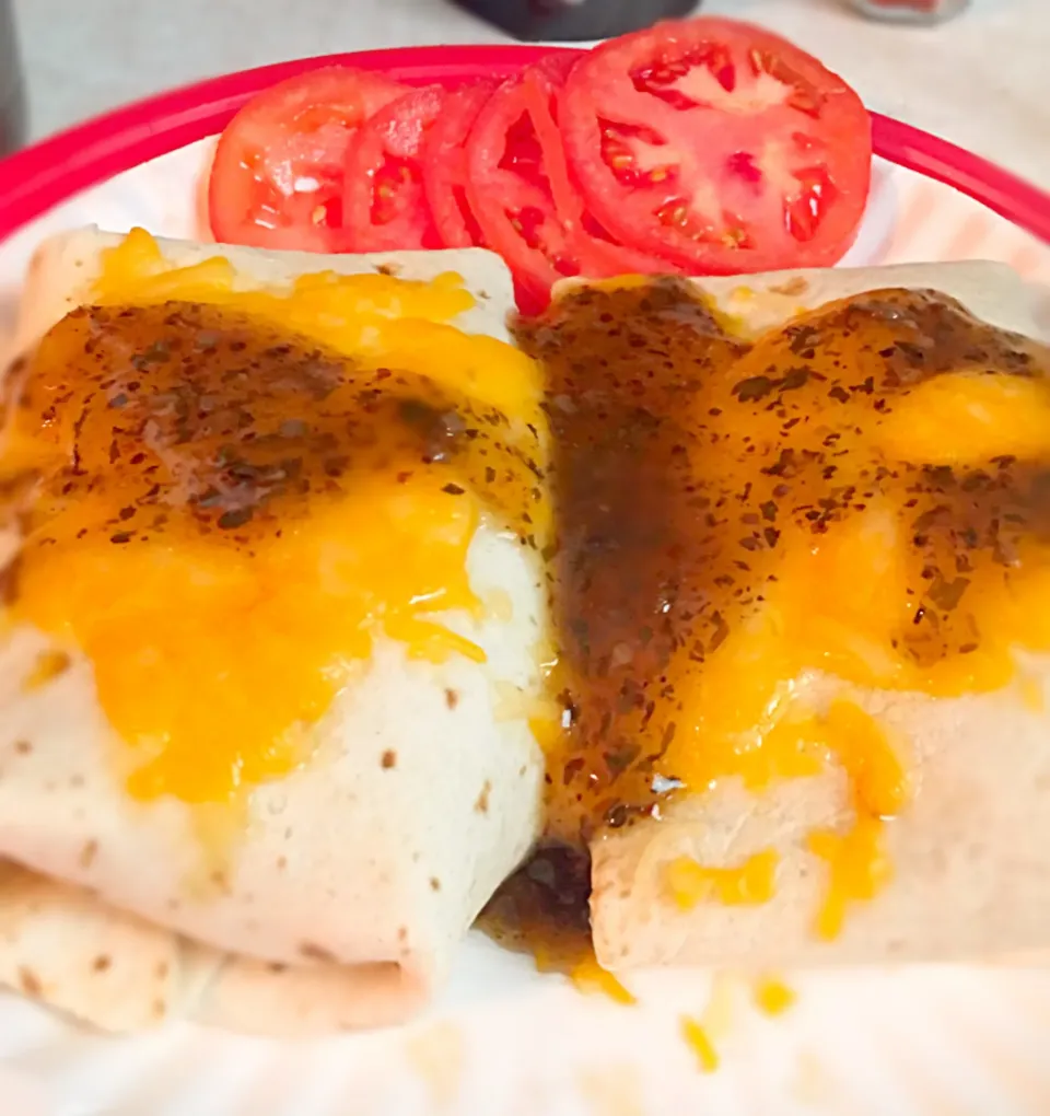 Snapdishの料理写真:Beef and bean burritos with chimichanga sauce and cheese#goodeats #sunshinegourmetspice&giftconcepts #homecook #homemade|christl babcockさん