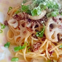 Snapdishの料理写真:蓮根と塩昆布のパスタ🍝