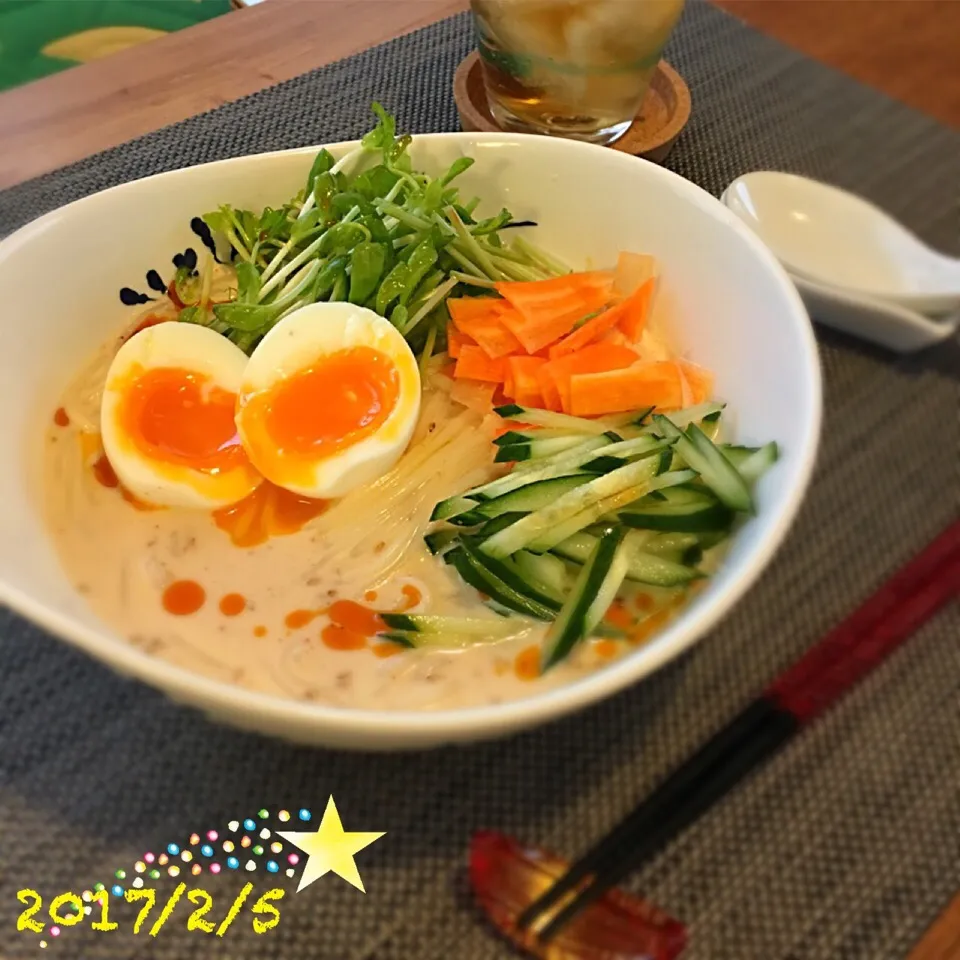 Snapdishの料理写真:ピリ辛ごま味噌うどん#五島うどん|𓇼 Ⓢ Ⓗ Ⓘ Ⓝ Ⓞ Ⓑ Ⓤ 𓇼さん