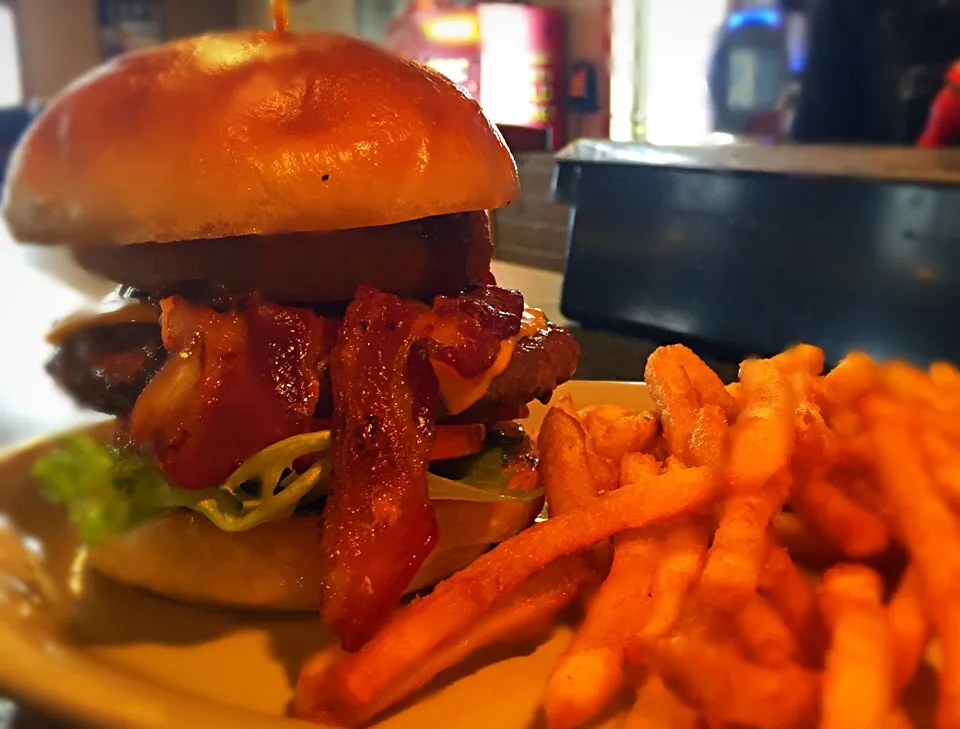 Rodeo burger at The Keg|Liesel Ryanさん