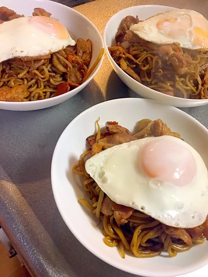 焼きそば。|たびもかさん