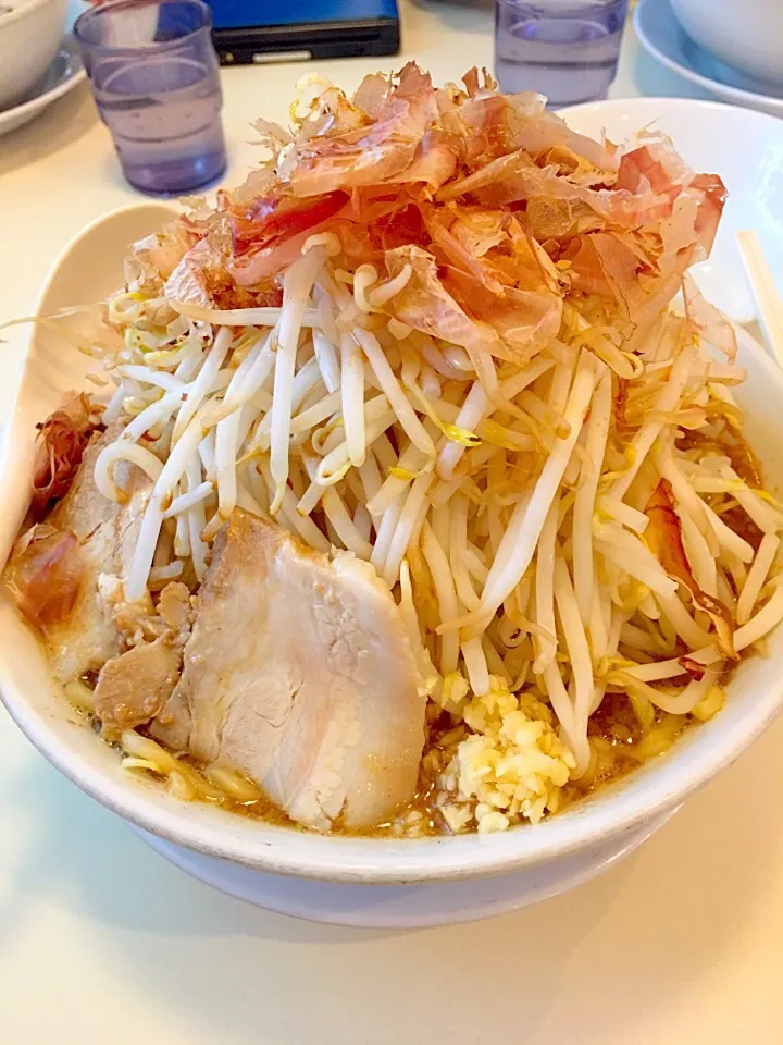 Snapdishの料理写真:辛味噌ラーメン
野菜増し増し|Agaricusさん