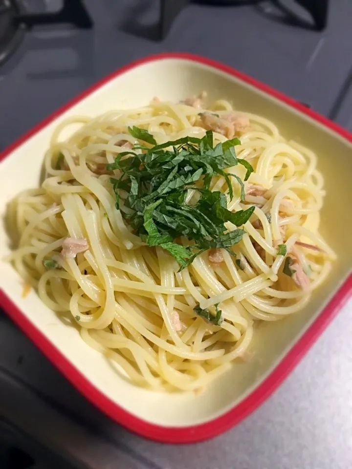 ツナ缶の梅しそパスタ#ツナ缶#みょうが|kanakoさん