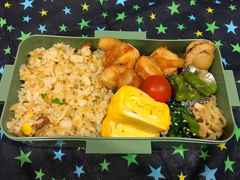 唐揚げ&炒飯のお弁当。|Chiharuさん