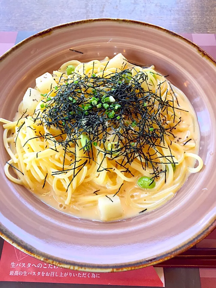 じゃがいもと枝豆のクリームパスタ
明太子風味
#鎌倉パスタ|himeさん