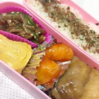 2/6お弁当(*´꒳`*)
卵焼き、無限ピーマン春雨、豆腐と大葉の豚バラ巻き|かなちゃんさん