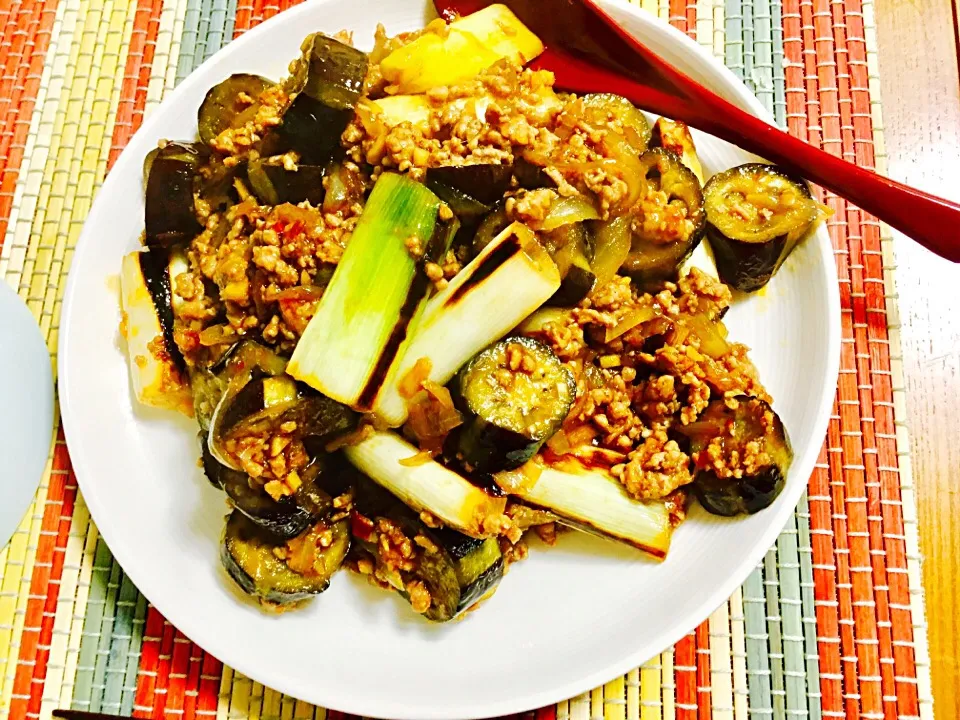 ♡なすとひき肉の甘辛(๑˃̵ᴗ˂̵)♡|みずほさん