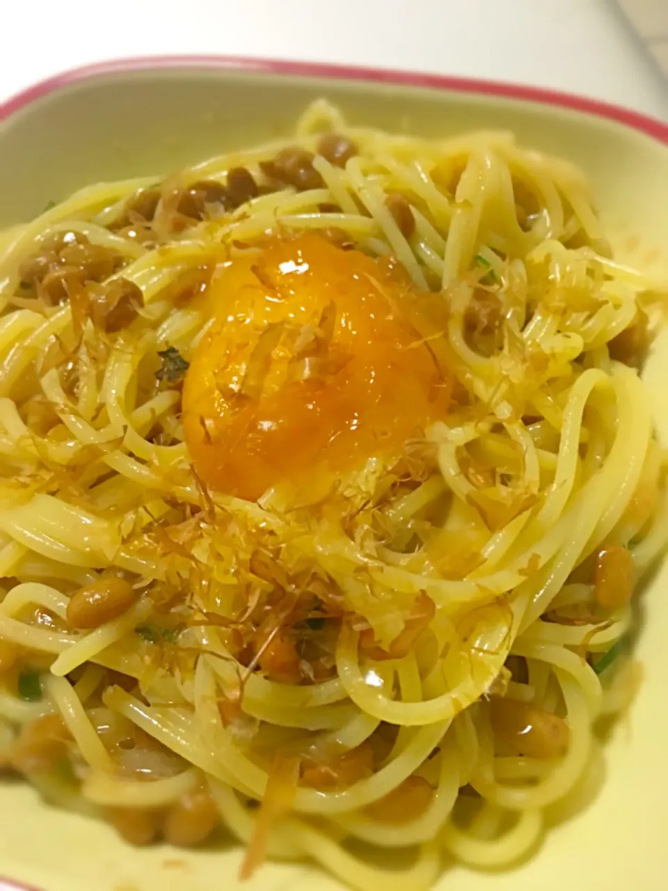 Snapdishの料理写真:たらこと納豆の卵黄漬けパスタ|kanakoさん