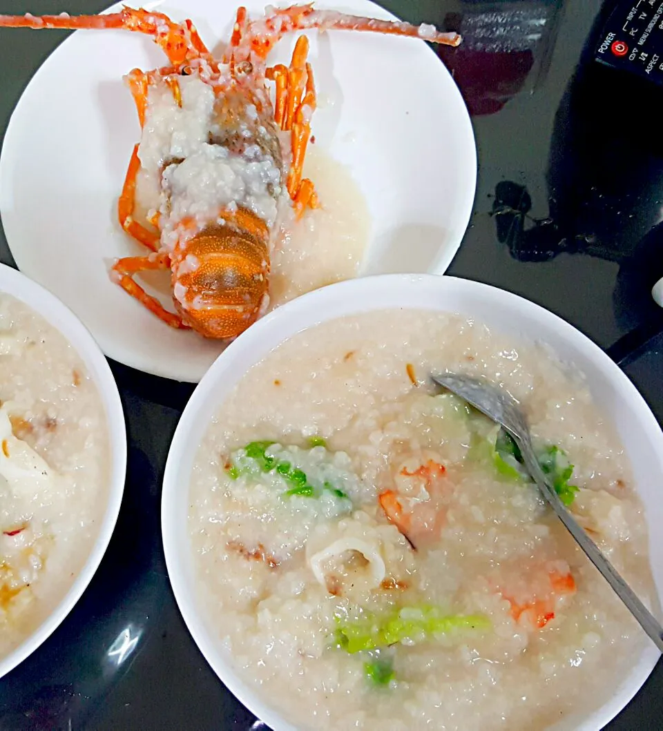 Snapdishの料理写真:homecook lobster seafood porridge|rufvalさん