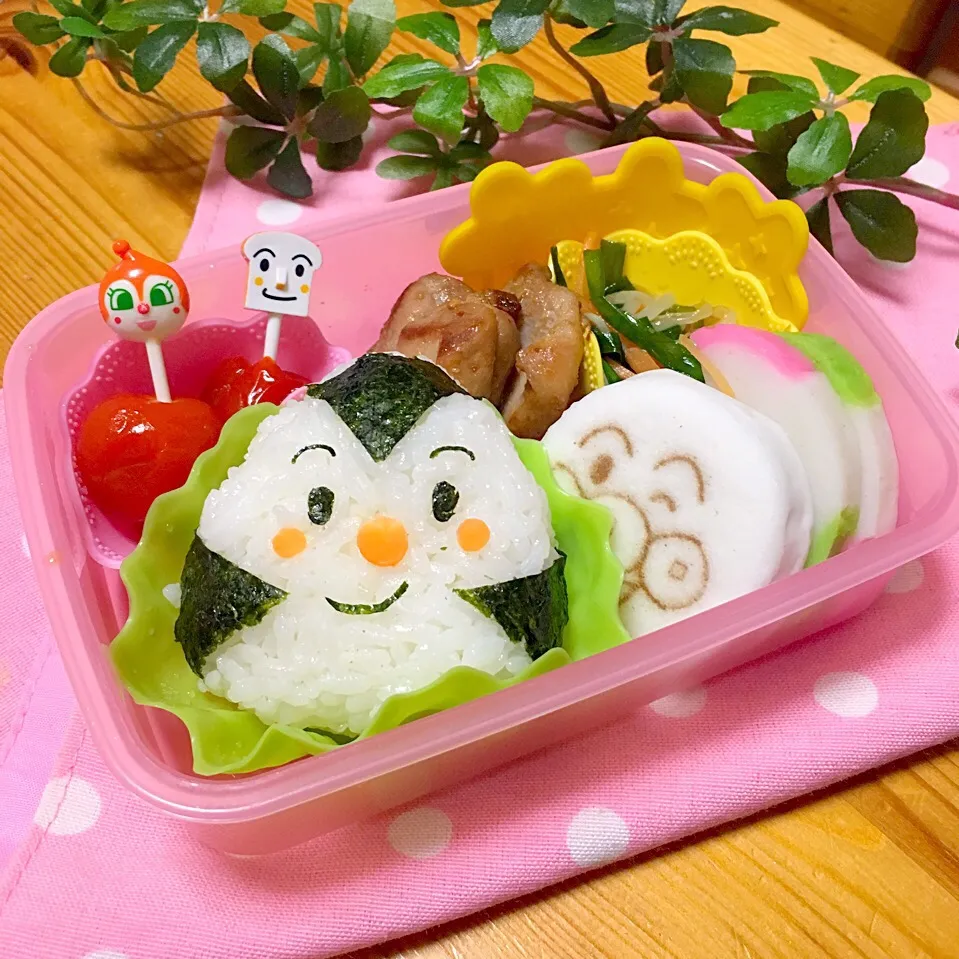 おむすびまんのお弁当♡|あーみ♡さん