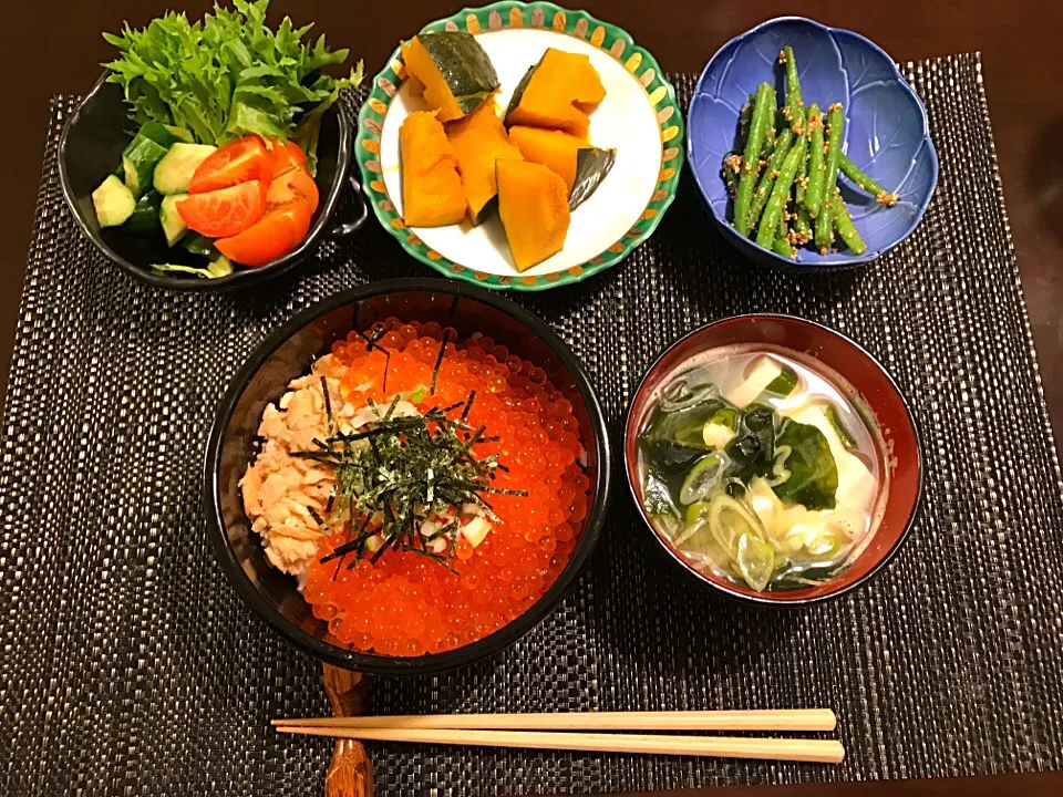 豪華にイクラ丼定食|Jun  Sakamotoさん