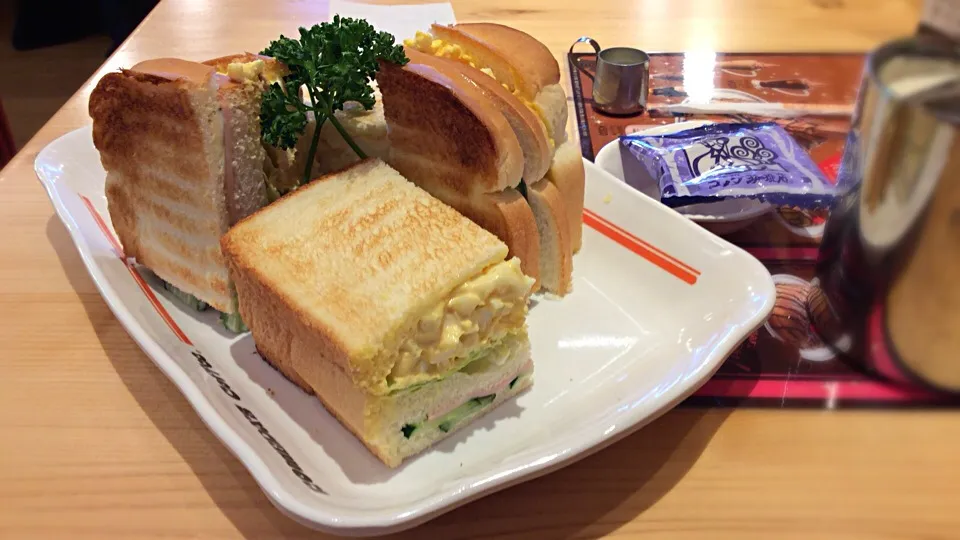 Snapdishの料理写真:コメダ飯😋「ミックストースト❣️」|アライさんさん