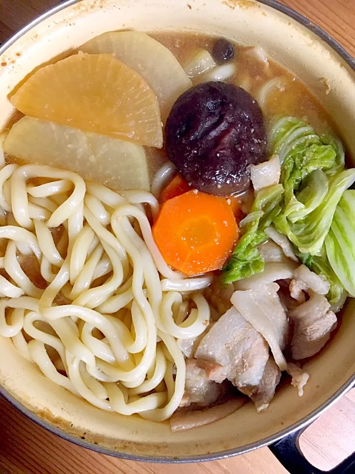 自家製味噌で味噌煮込みうどん|チョコらんさん