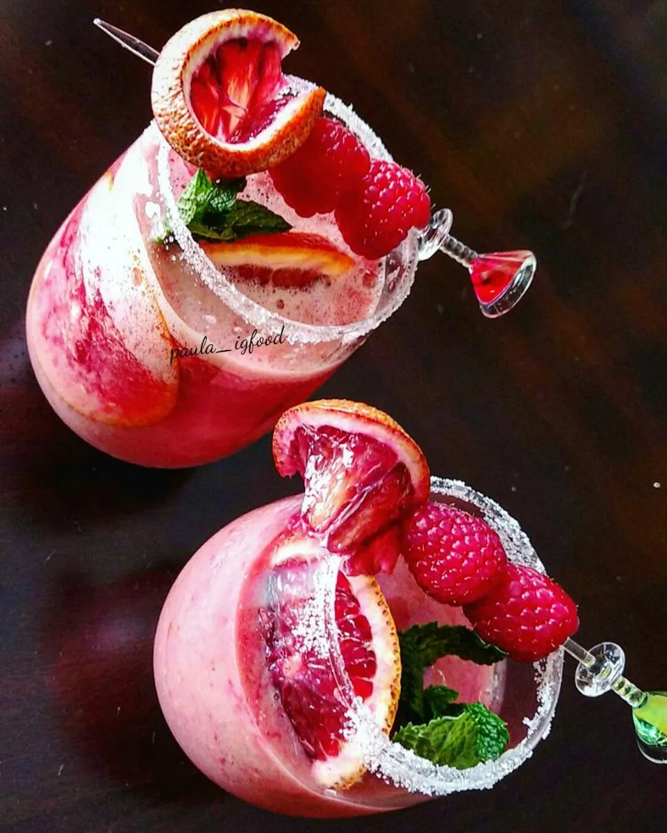 raspberry smoothie glass|paulaさん