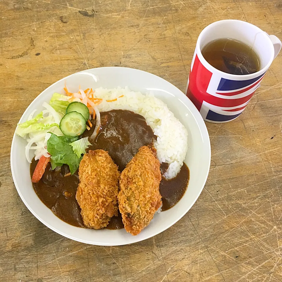 研究室カフェ♬ (▰˘◡˘▰)☝︎
#研究室カフェ #カレー #カレーライス #牡蠣フライ #lunch #お昼ごはん #昼ごはん|Yoshinobu Nakagawaさん