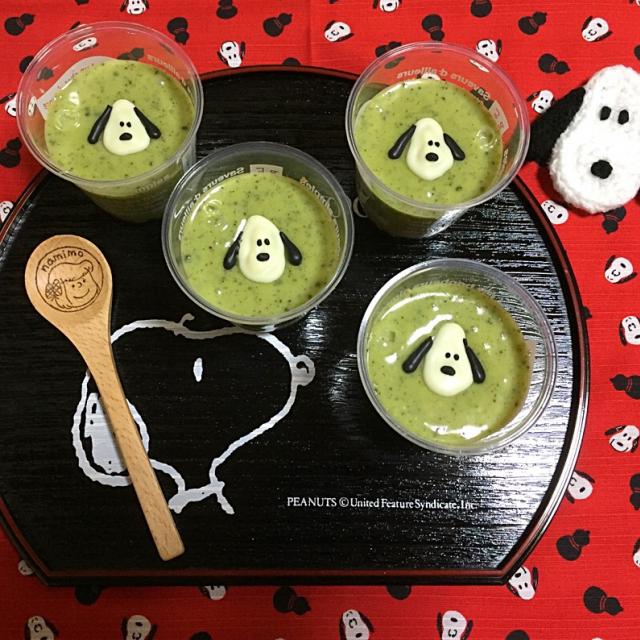 抹茶の生チョコカップケーキ スヌーピー乗せ Namimo Snapdish スナップディッシュ Id Pmr1ba