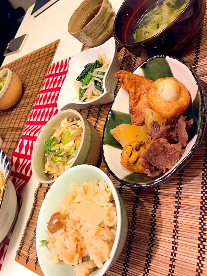 ほっこり和食♡
#おでん #いり豆腐#もやしナムル #炊き込みご飯|Mayumi♡♡♡さん