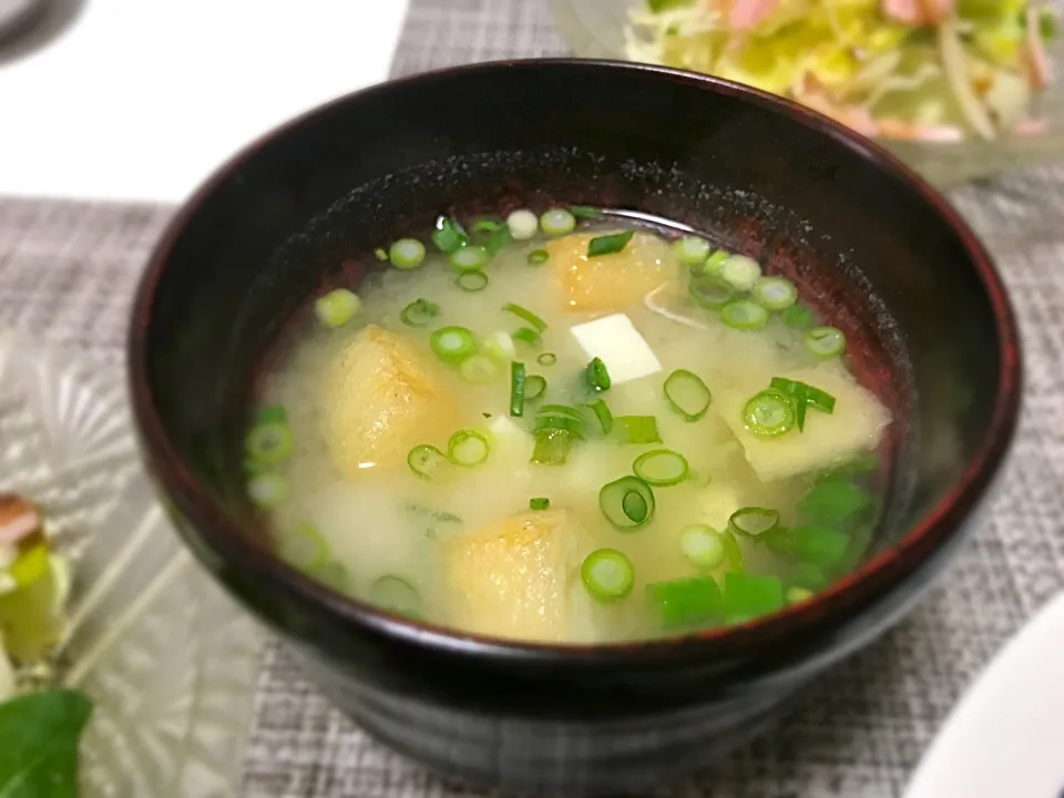 豆腐と油揚げのお味噌汁。|yukiさん