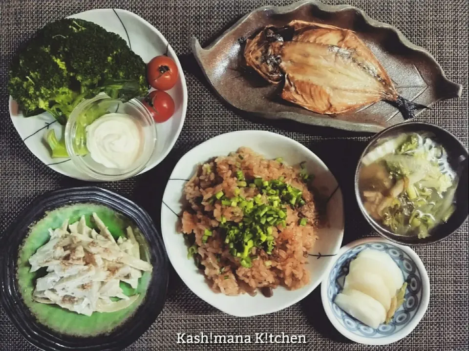 今日は和食🍚牛肉と御坊の炊き込みご飯(•ө•)♡|Kashimanakitchenさん