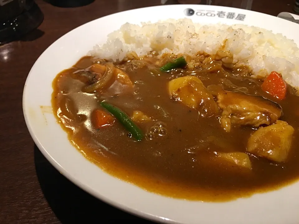 グランドマザーカレーにチーズ|hirotomoさん