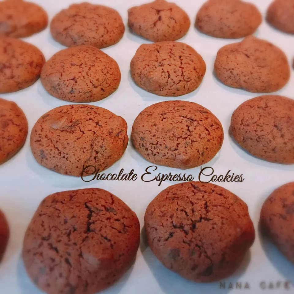 Chocolate Espresso Cookies
チョコ エスプレッソ クッキ−|🌸Emery Mさん