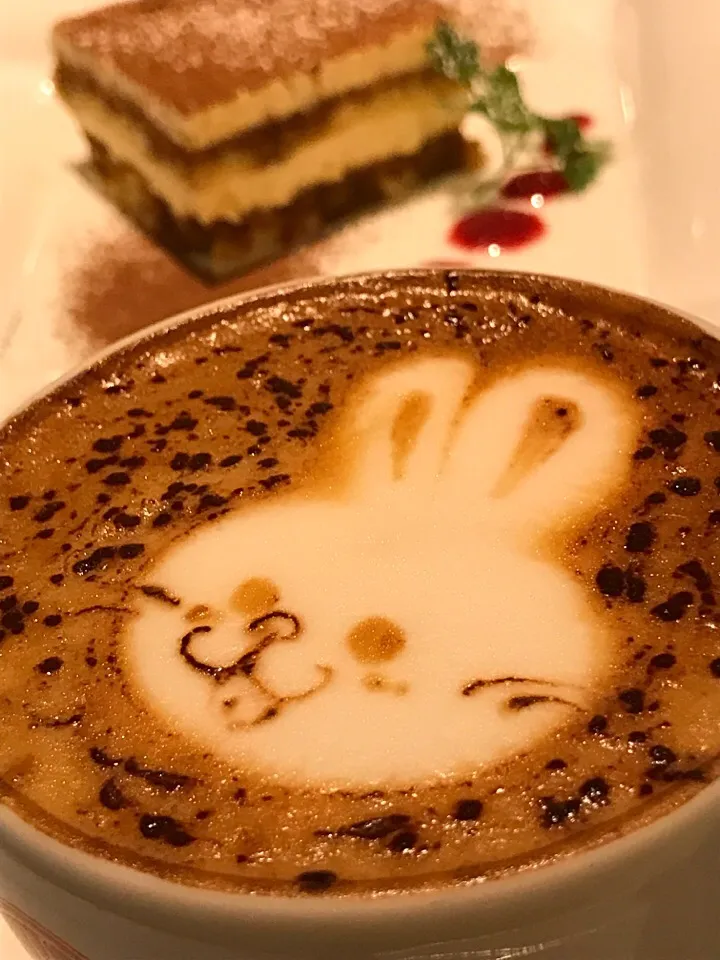 カプチーノ、ティラミス|shinomiya yoshihiroさん