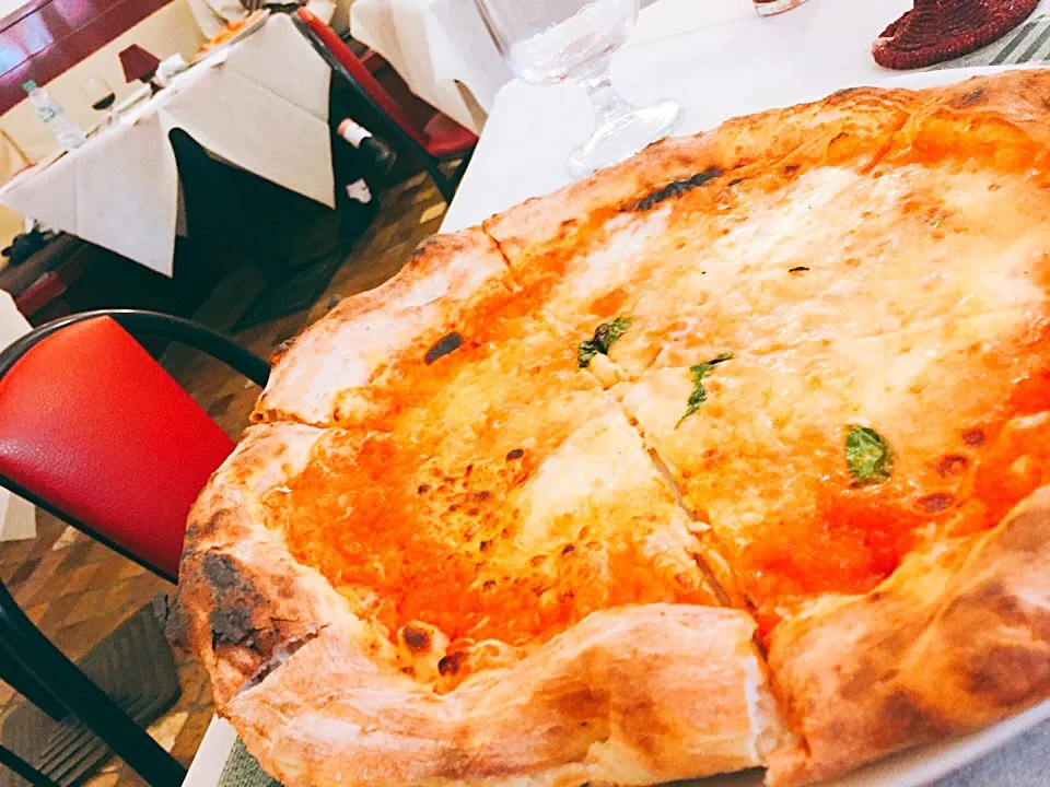 Snapdishの料理写真:石窯でマルゲリータ作り🍕|キカさん