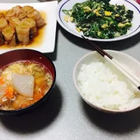 Snapdishの料理写真:ほうれん草卵とじ炒め、豚バラのネギ巻き|eさん