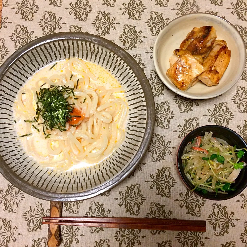 Snapdishの料理写真:クリーム明太うどん、鶏胸肉の塩麹焼き|acoさん