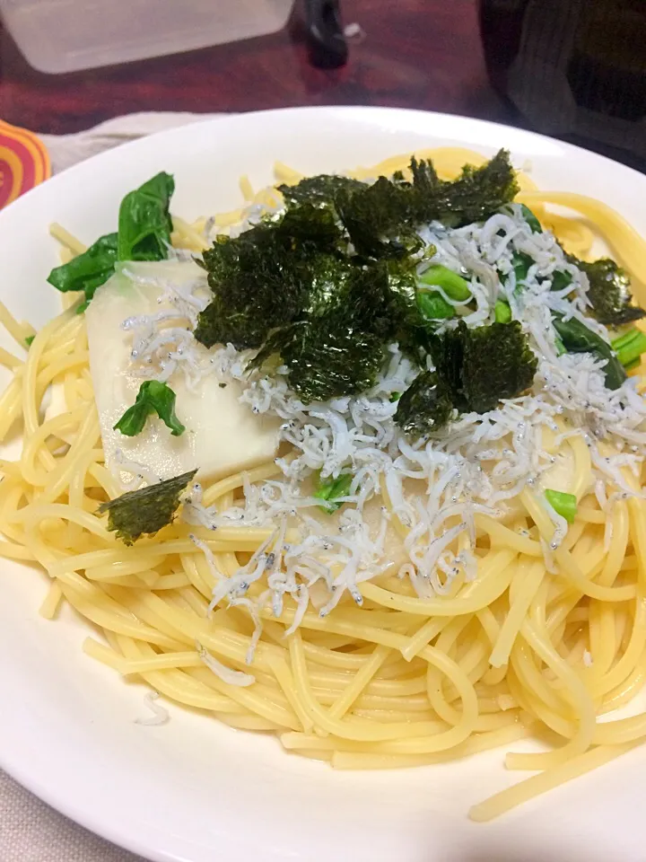 Snapdishの料理写真:かぶとしらすの和風パスタ🌿|白金春馬@明日からがんばるさん