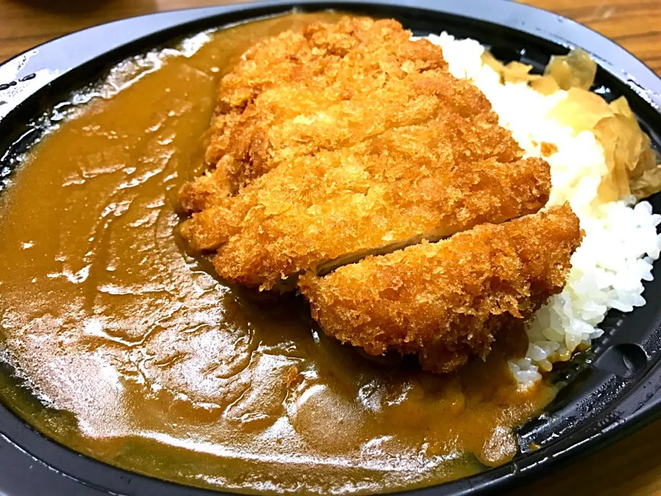 OKストアの288円チキンカツカレー弁当😊🍺|ジイジさん