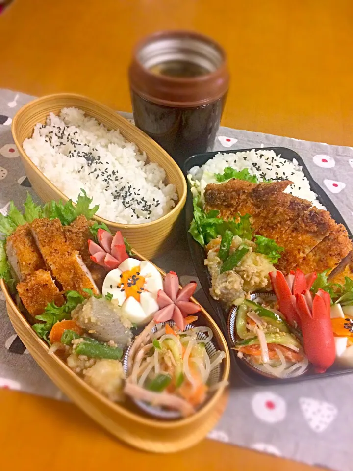 Snapdishの料理写真:旦那ちゃん、息子君弁当🎶
トンカツ
肉じゃが
半熟卵
ウイン
マロニーサラダ|BooBooさん