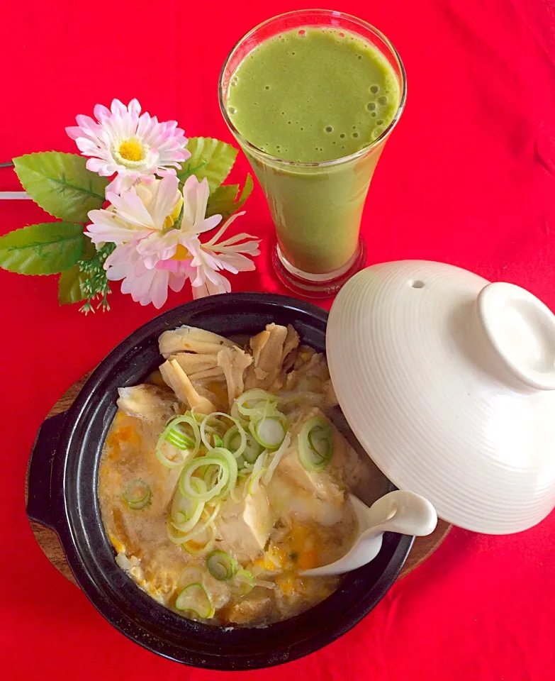 朝ごはんは幸せごはん( ◠‿◠ )
小鍋ちゃん🤗雑炊鍋と甘酒スムージーGOODだわー👍💖💖|はみちゃんさん