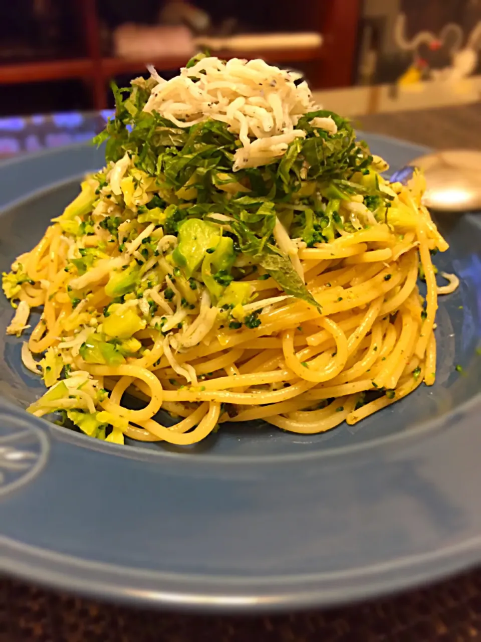 シラスとブロッコリーのアンチョビスパゲッティ🍴|Takaki Sasakiさん