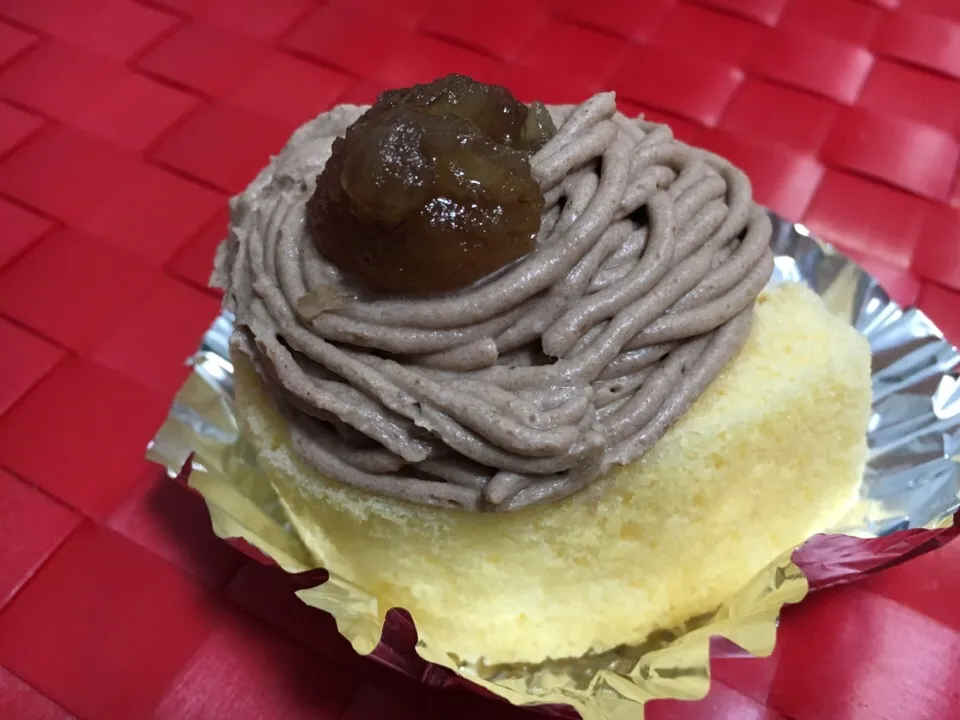 Snapdishの料理写真:Maron petit cake|beauxjoさん