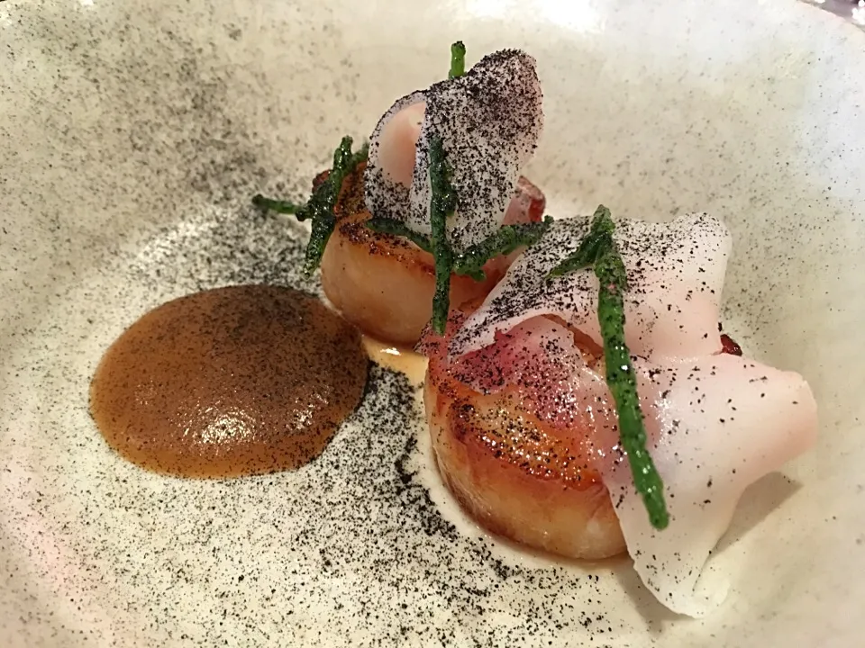 Grilled scallops @ Salted And Hung|Ong Sor Fernさん